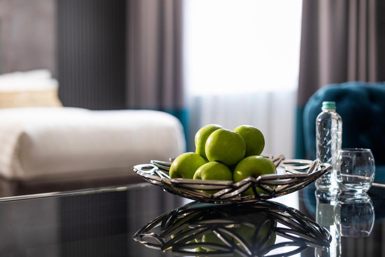 Este Park Hotel: Urban Chic Luxury with Parking Near Shopping Mall Plovdiv Exterior photo